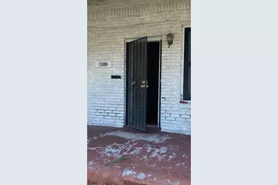 1308 Hughes Street #6, Houston, TX 77023 - Photo 12