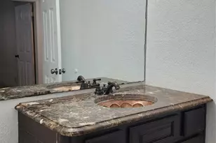 530 S 12th St, Silsbee, TX 77656 - Photo 18