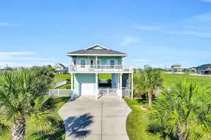 3911 Warrior Ct, Galveston, TX 77554 - Photo 2