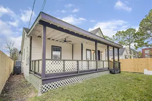 5108 Clay St, Houston, TX 77023 - Photo 4