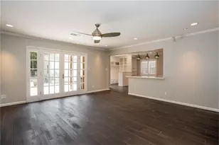 4503 Bryn Mawr Ln, Houston, TX 77027 - Photo 10