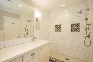 4503 Bryn Mawr Ln, Houston, TX 77027 - Photo 22