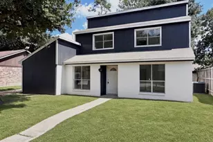 24106 Spring Mill Ln, Spring, TX 77373 - Photo 2