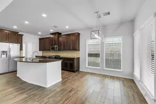 218 Kinnerly Peak Pl, Montgomery, TX 77316 - Photo 6