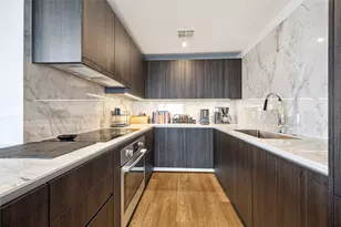 1701 Hermann Dr, Houston, TX 77004 - Photo 4