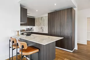 1701 Hermann Dr, Houston, TX 77004 - Photo 6