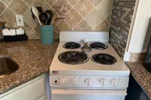 6102 Seawall Blvd, Galveston, TX 77551 - Photo 14