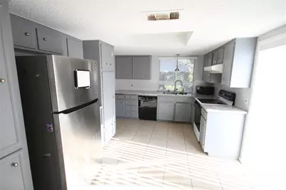 10703 Sageberry Drive, Houston, TX 77089 - Photo 4