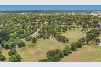 7911 Friars Court Lane, Spring, TX 77379 - Photo 40
