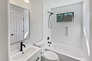 5743 Ludington Dr, Houston, TX 77035 - Photo 4