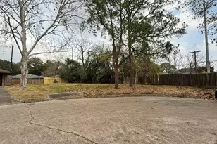 5502 Grape St, Houston, TX 77096 - Photo 6