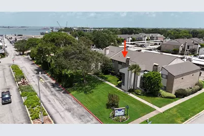 7014 N Holiday Drive, Galveston, TX 77550 - Photo 4