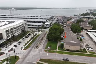 7014 N Holiday Dr, Galveston, TX 77550 - Photo 2