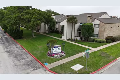7014 N Holiday Drive, Galveston, TX 77550 - Photo 1