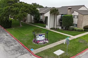 7014 N Holiday Dr, Galveston, TX 77550 - Photo 1