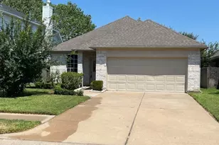 2134 Thorn Berry Creek Ln, Katy, TX 77449 - Photo 2