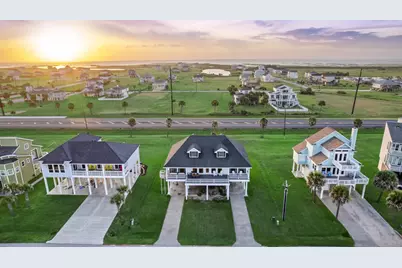18306 E De Vaca, Galveston, TX 77554 - Photo 1