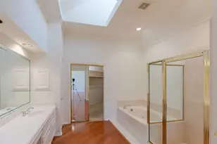 2434 Fairway Pointe Dr, League City, TX 77573 - Photo 10