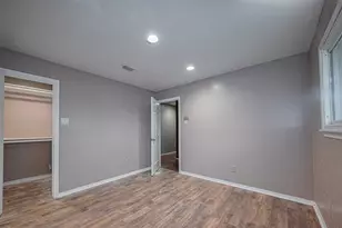 4015 Black Locust Dr, Houston, TX 77088 - Photo 40