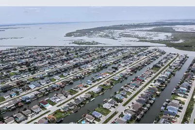 1255 Sailfish Street, Bayou Vista, TX 77563 - Photo 34