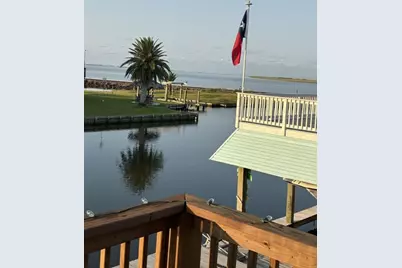 1255 Sailfish Street, Bayou Vista, TX 77563 - Photo 2