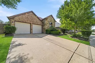 2206 Ascot Ln, Sugar Land, TX 77479 - Photo 4