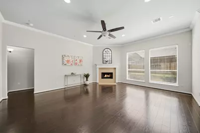 2206 Ascot Lane, Sugar Land, TX 77479 - Photo 10