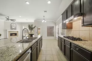 2206 Ascot Ln, Sugar Land, TX 77479 - Photo 16