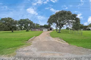 2990 FM 1163 Rd, El Campo, TX 77437 - Photo 2