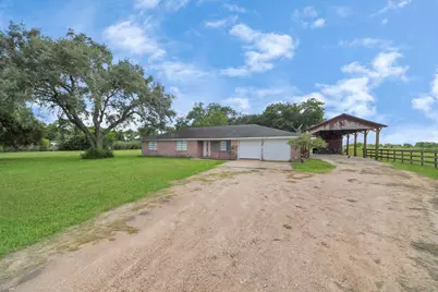 2990 Fm 1163 Rd, El Campo, TX 77437 - Photo 1