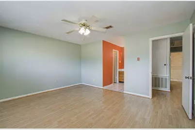 10215 Windriver Drive, Houston, TX 77070 - Photo 26