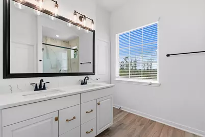106 West Coralburst Loop, Montgomery, TX 77316 - Photo 18