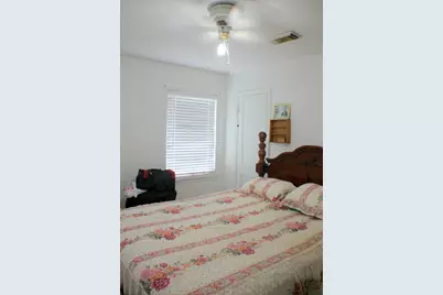 3827 Landa Lane, Houston, TX 77023 - Photo 18