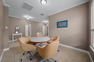 2413 Quiet Arbor Ln, Pearland, TX 77581 - Photo 6