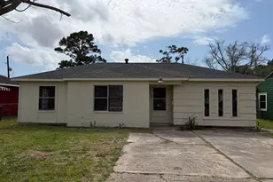 5530 Lakefield Dr, Houston, TX 77033 - Photo 1