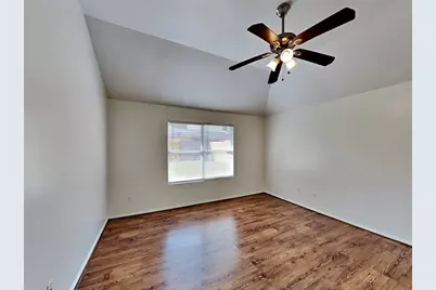 11919 Lois Lane, Pinehurst, TX 77362 - Photo 10