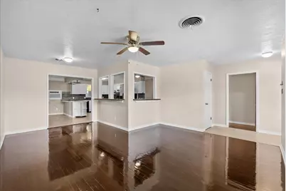 243 Empress Drive, Houston, TX 77034 - Photo 4
