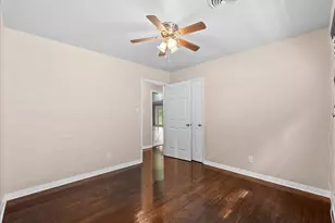 243 Empress Dr, Houston, TX 77034 - Photo 24