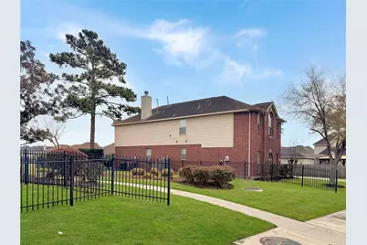 19414 Countryroad Drive, Spring, TX 77388 - Photo 6