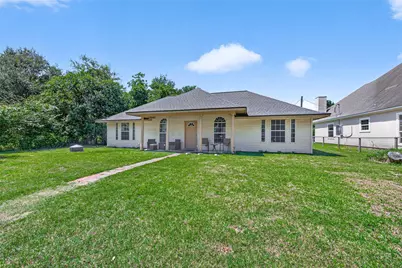 720 Ezekiel Smith Street, Prairie View, TX 77484 - Photo 4