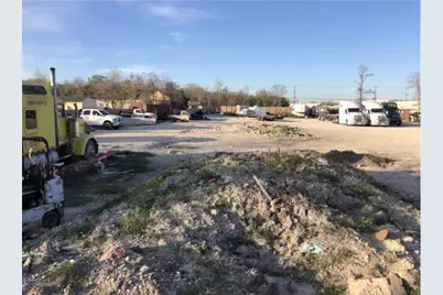 4815 Saunders Road, Houston, TX 77093 - Photo 4