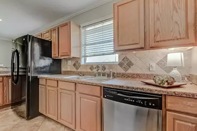 215 W 34th Street, Hockley, TX 77018 - Photo 20