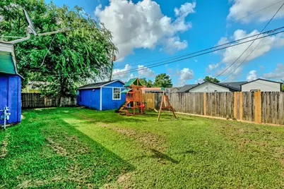 215 W 34th Street, Hockley, TX 77018 - Photo 36