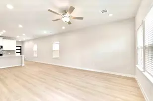 32947 Silver Mdw Wy, Brookshire, TX 77423 - Photo 4