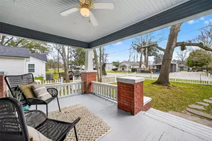 302 Epps St, Tomball, TX 77375 - Photo 4