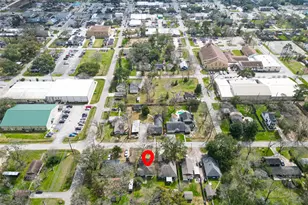 302 Epps St, Tomball, TX 77375 - Photo 32