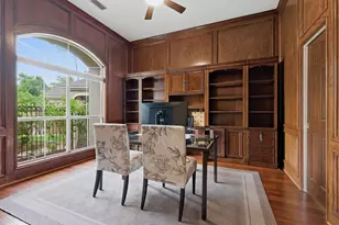 6 Harbor Cove Dr, The Woodlands, TX 77381 - Photo 10