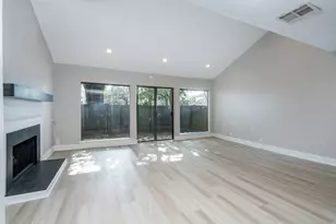 1346 Chardonnay Dr, Houston, TX 77077 - Photo 4