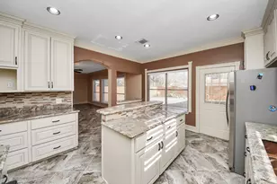 12827 Lindsey Ln, Stafford, TX 77477 - Photo 12