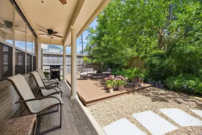4413 Darsey Street, Bellaire, TX 77401 - Photo 22